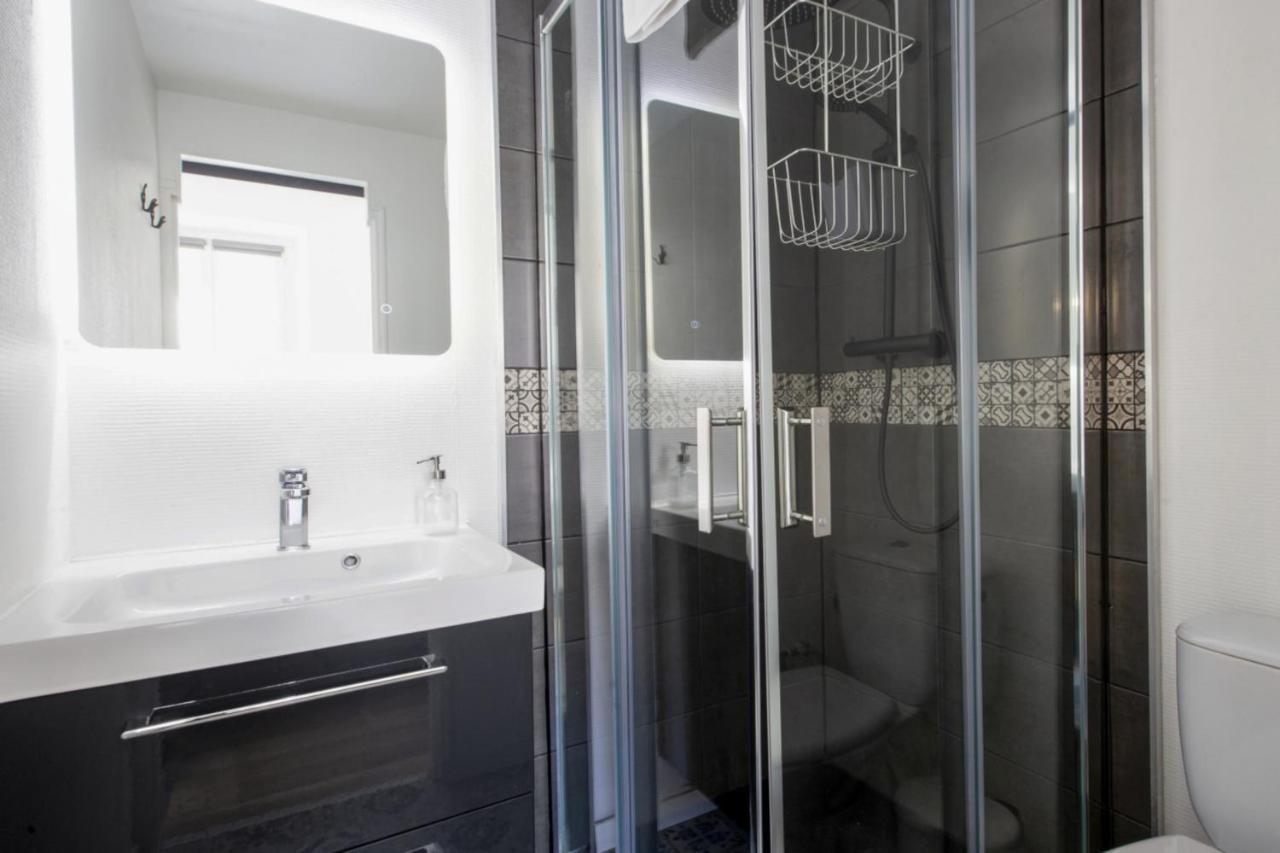 Studio Gaston - Welkeys Биарриц Экстерьер фото